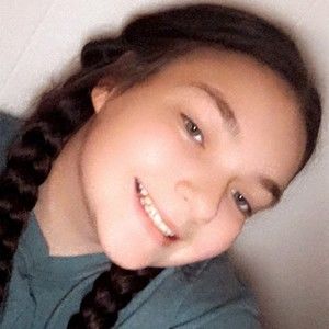 Meet your Posher, Raelea